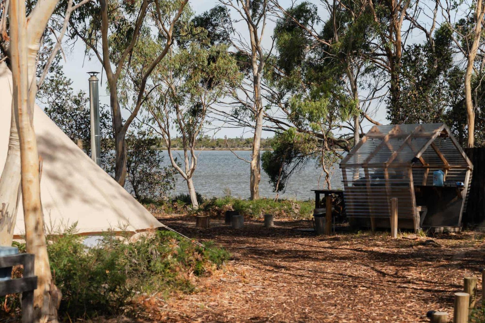 Numie - Freycinet Peninsula - Glamping - Heated - Waterfront Luxury tent